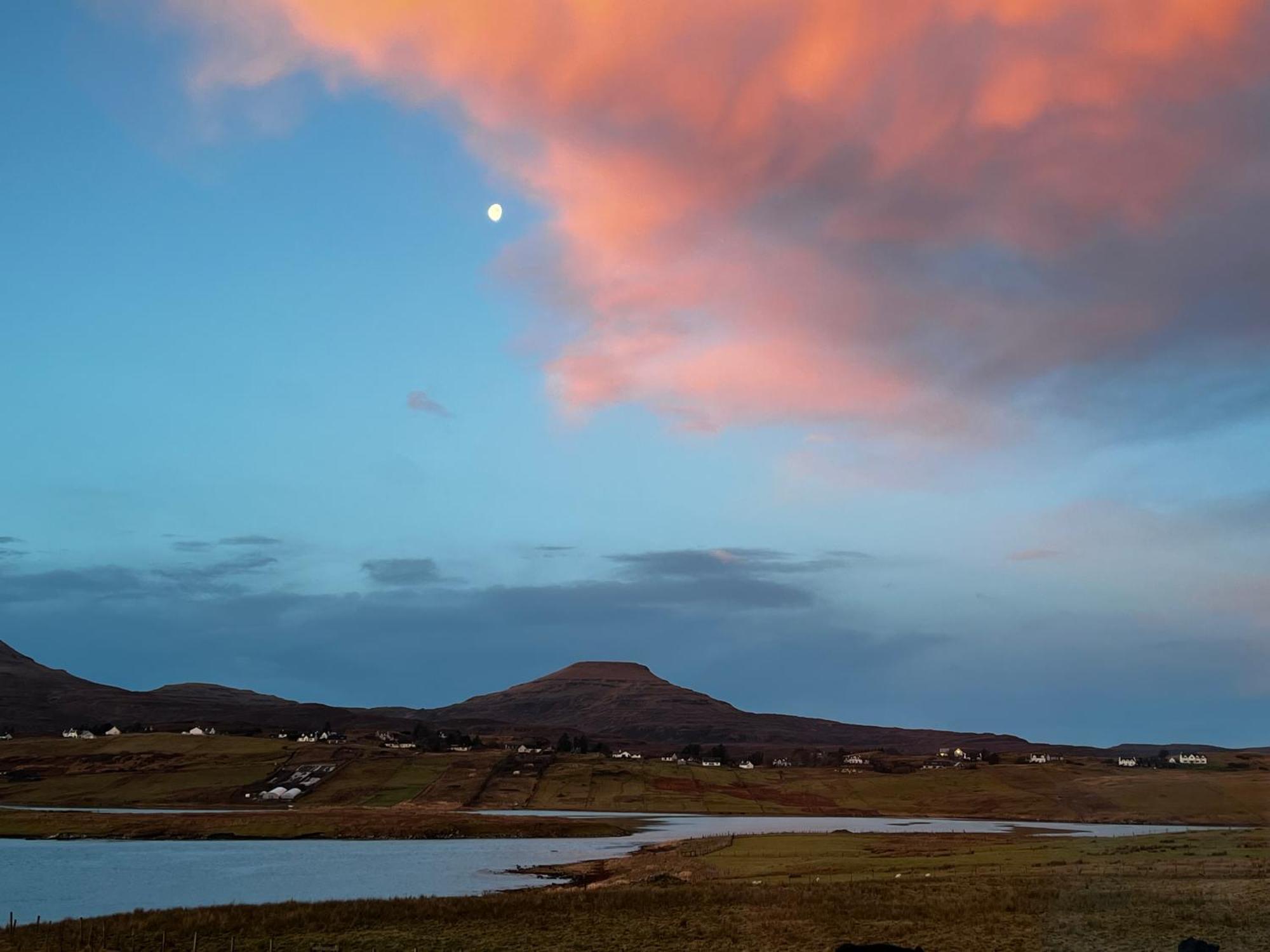 The Bothy, Vatten, Dunvegan Lonmore 외부 사진